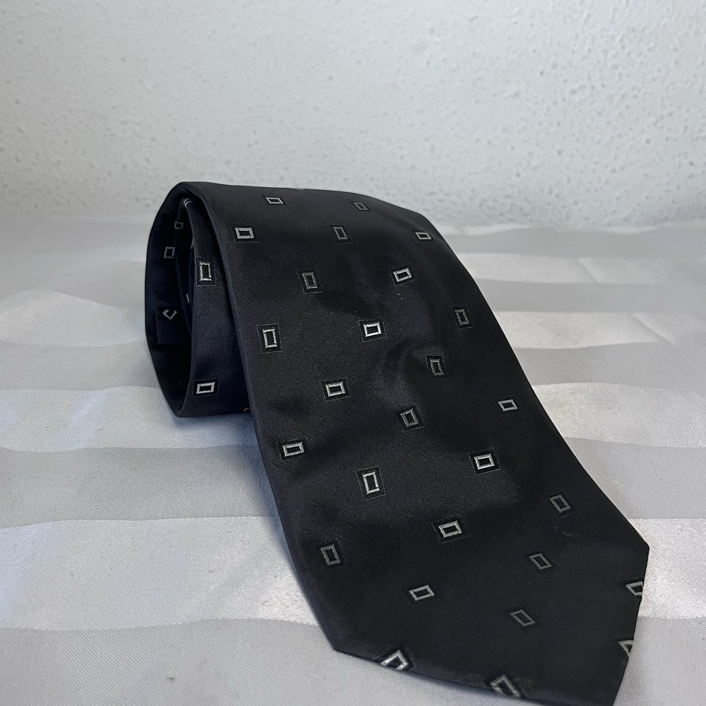 ETON BLUES 100% SILK TIE VINTAGE MADE IN ITALY BLACK GEOMETRIC NECKTIE 56" LONG
